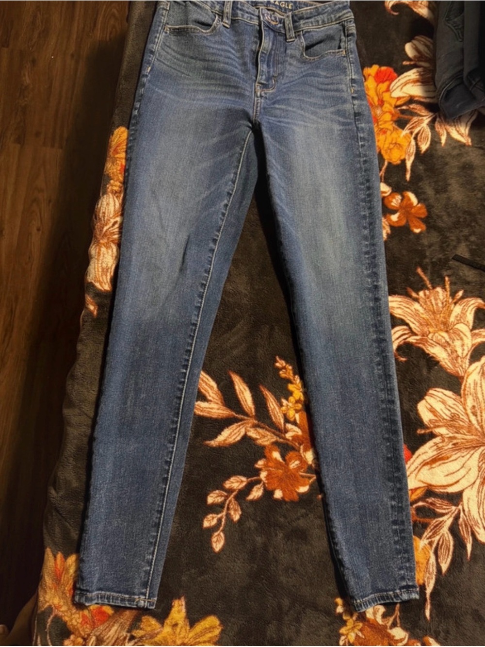 American Eagle Outfitters Women's Skinny Jeans - Medium Blue Wash